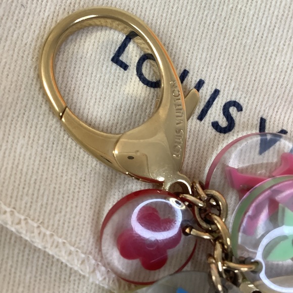 🌸 LOUIS VUITTON Multicolor Fleurs Key Holder and Bag Charm🌸 - Picture 4 of 7